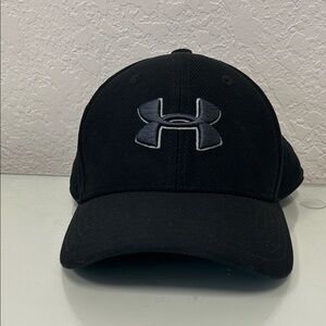 Under Armour Black Hat Youth